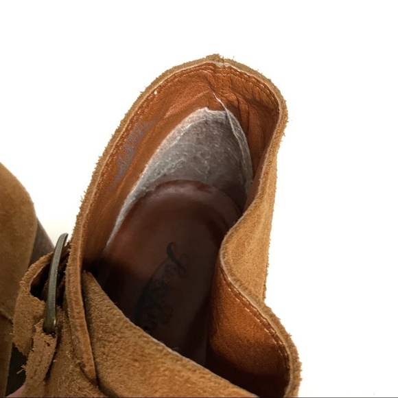 Lucky Brand Sumarah Suede Ankle Boot Sz 8.5 Wedge Heel Buckle - Picture 9 of 13